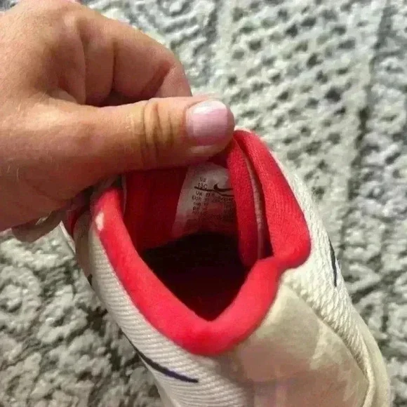 Nike shoes size 13C - Picture 4 of 4